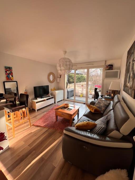 Appart 2 Chambres 17 Min De Paris Rosny-sous-Bois Exterior foto